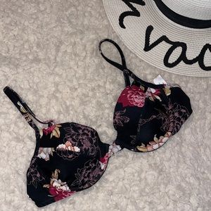 Women’s Newport News Bikini Top